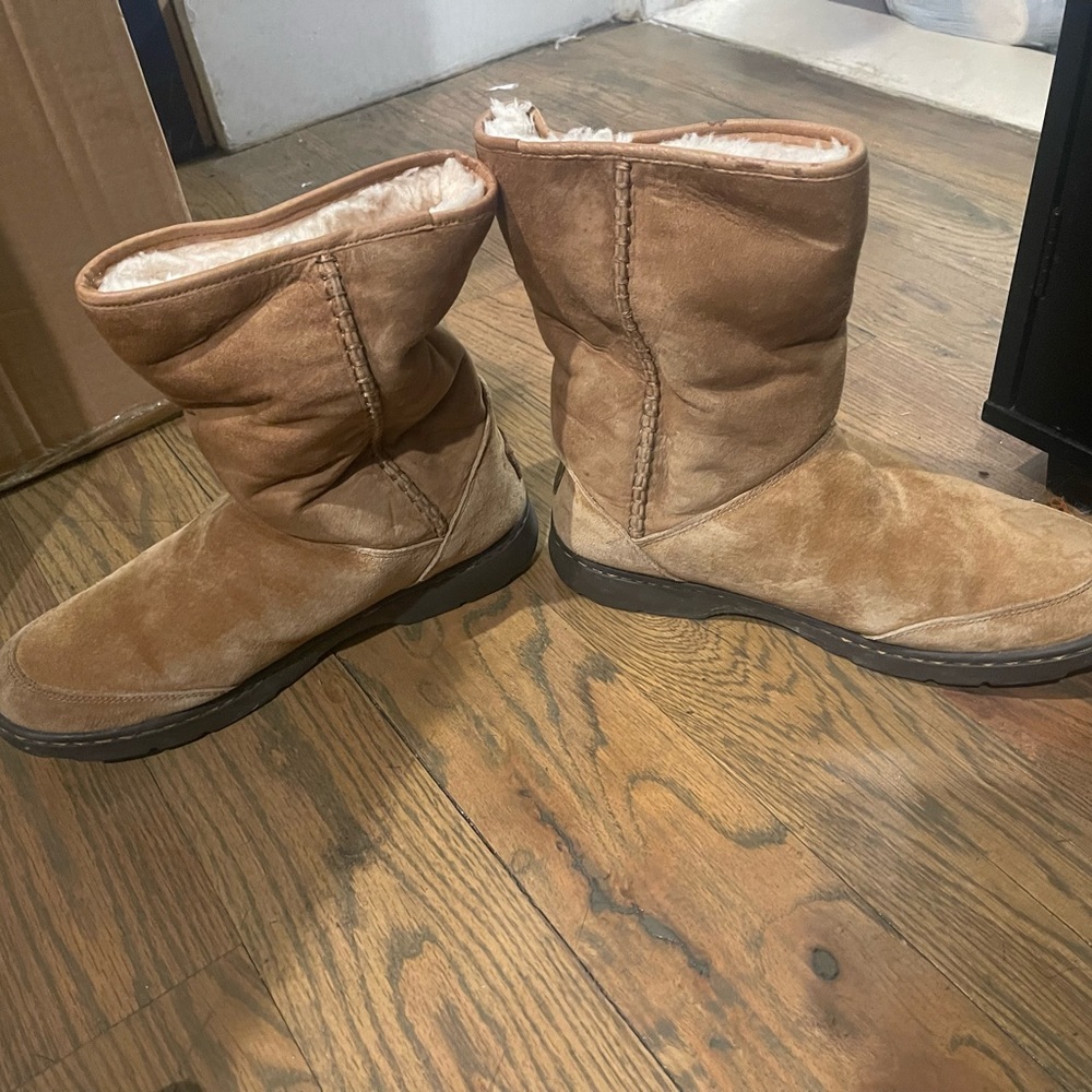 Slightly worn Uggs
